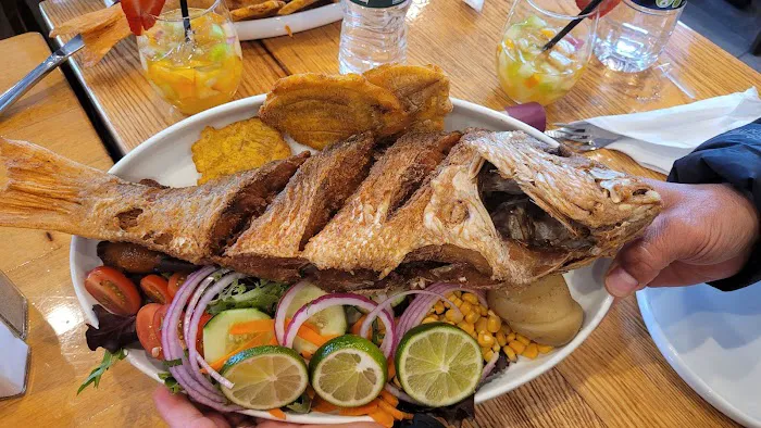 Noches de Colombia Newburgh Picture 5