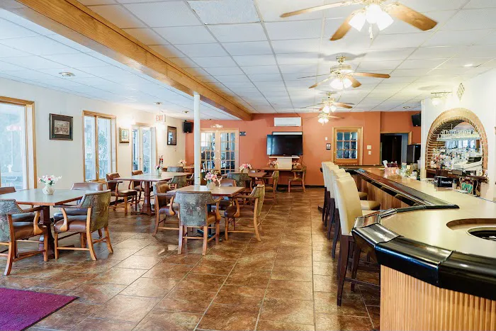 Baxter's Doghouse Grill Picture 4