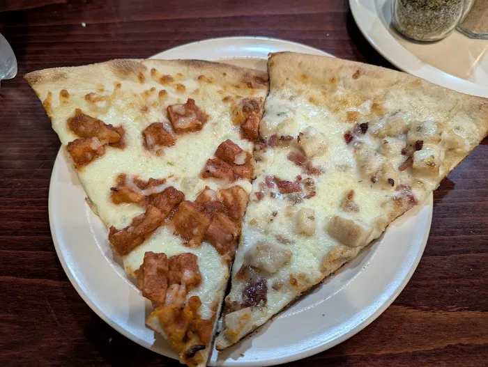 Franco's Pizzeria & Italian Restaurant Picture 6