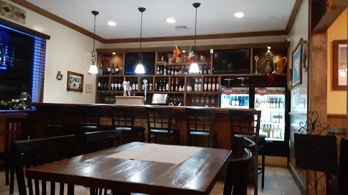 Franco's Pizzeria & Italian Restaurant Picture 3