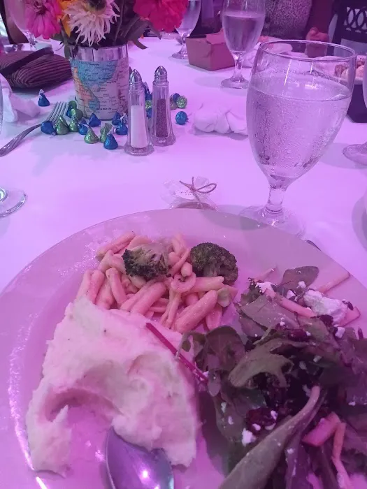 Osiris Country Club Restaurant Picture 8