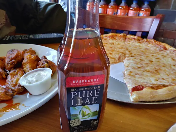 Vic's Pizza Picture 6