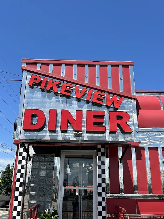 Pikeview Diner Picture 9