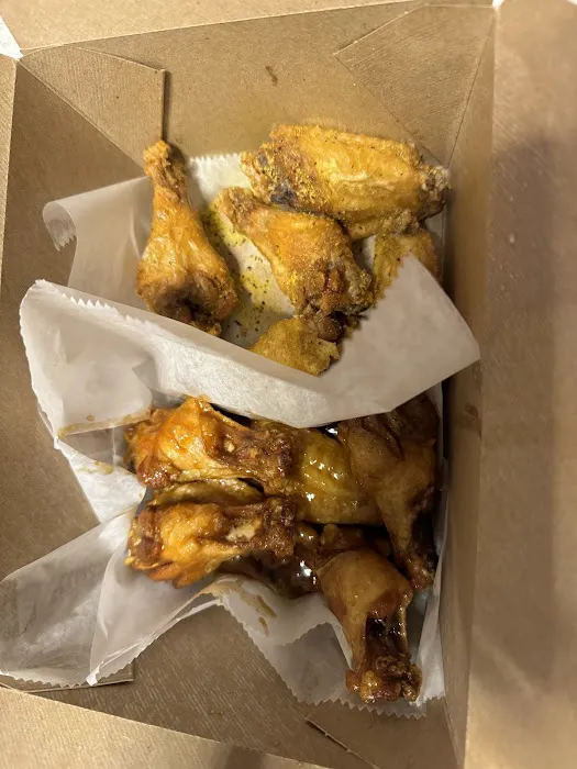 Signaturz Sports Bar Picture 7