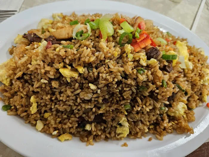 OLIVOS RESTAURANT Picture 3