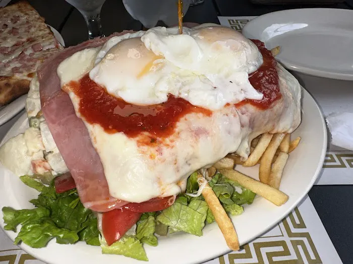 Pizzeria Montevideo Picture 1