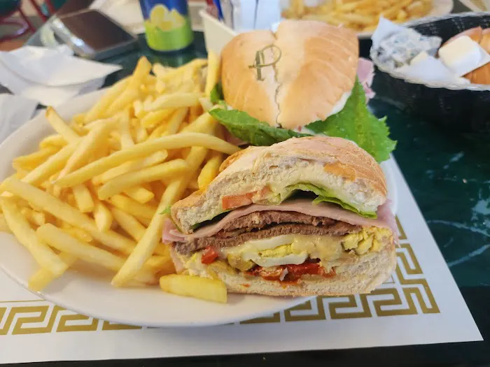 Pizzeria Montevideo Picture 4