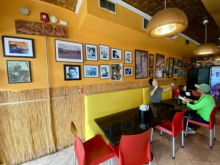 Cha Cha Cha Cuban Cafe Picture 5