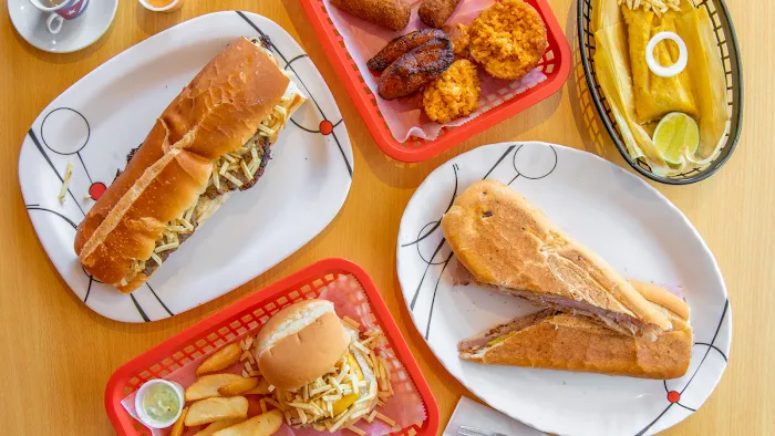 Cha Cha Cha Cuban Cafe Picture 8