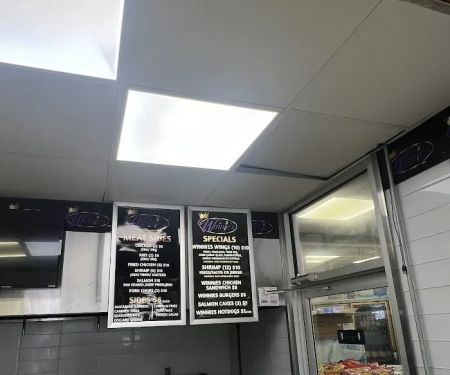 Winnie's International Takeout