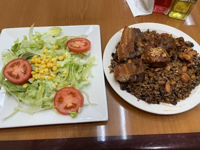 Mena International Restaurant Picture 4