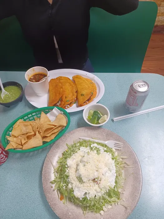 Garibaldi Restaurant 1 Picture 9