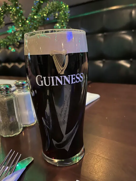 Downey's Bar & Grill Picture 6