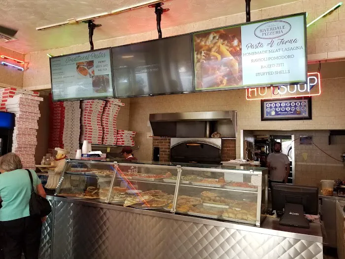 Addeo's Riverdale Pizza Picture 8