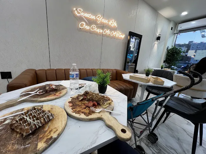 Crepe House Picture 5