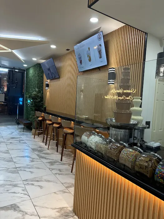 Crepe House Picture 9