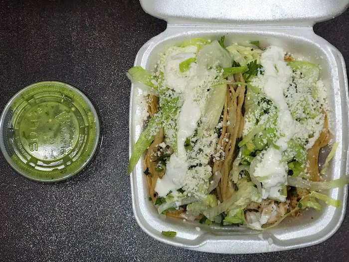 Antojitos Carolina Food Truck Picture 8