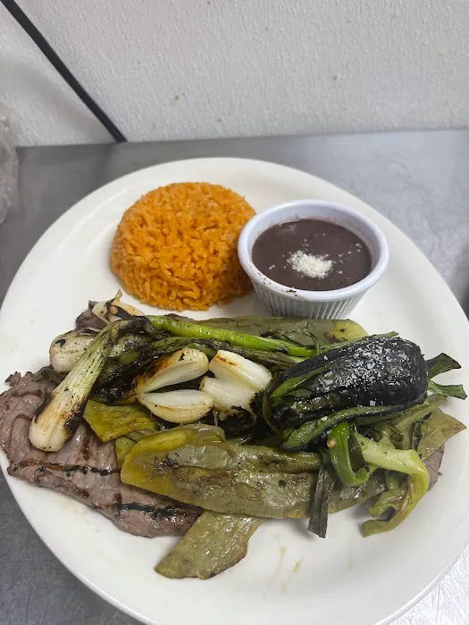Taqueria el chiltepin Picture 8