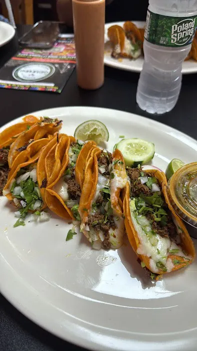 Taqueria el chiltepin Picture 9