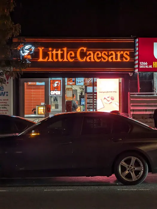 Little Caesars Pizza Picture 3