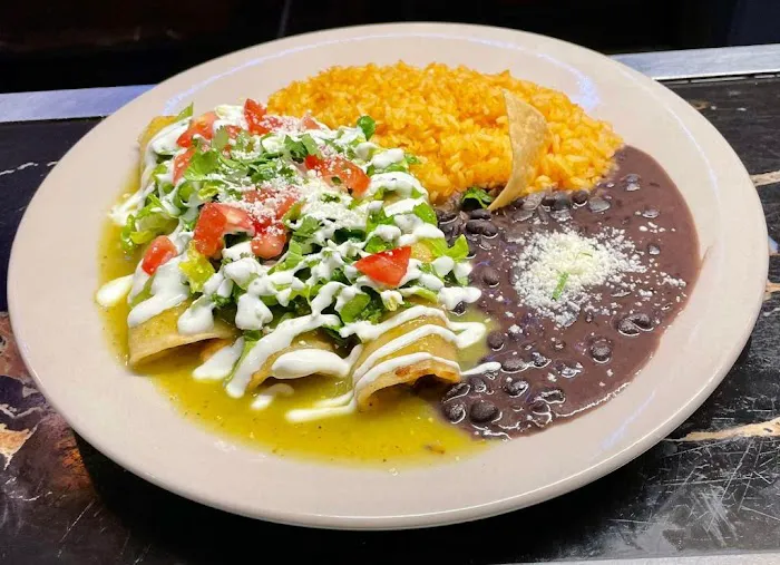 Sirenas 2 Mexican Restaurant & Bar Picture 7