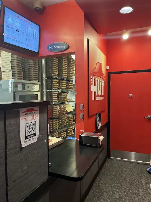 Pizza Hut Picture 5