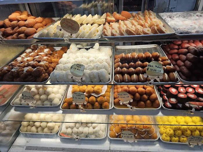 Premium Sweets & Restuarant Picture 10