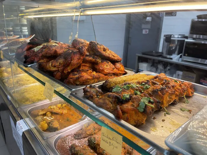 Neerob Restaurant & Halal Chinese Picture 1