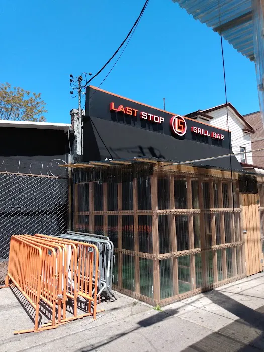 Last Stop Bar & Grill Picture 5
