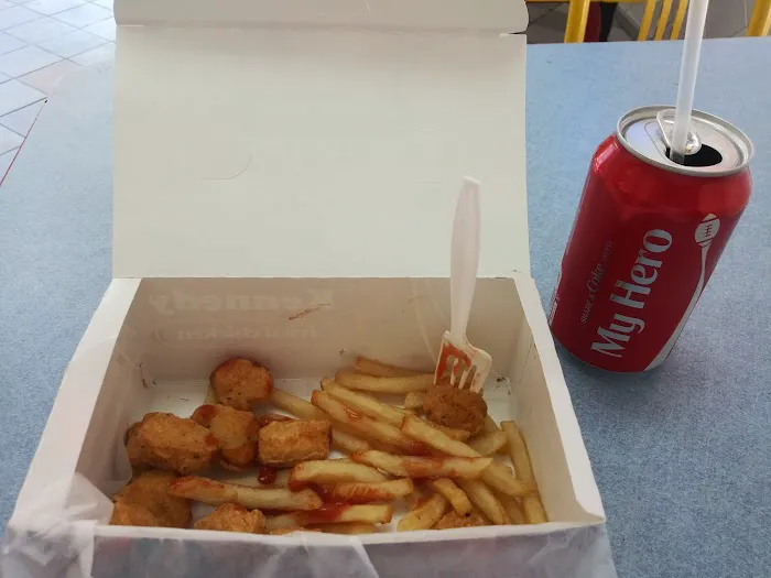 Kennedy's Fried Chicken & Pizza Picture 2