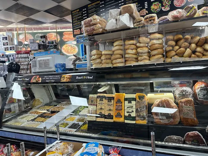 Wakefield Deli Picture 8
