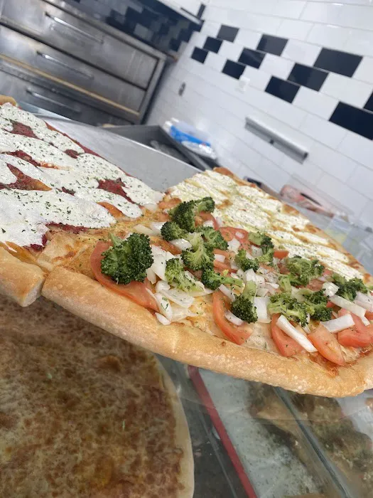 Santiago First Family Pizzeria Picture 1