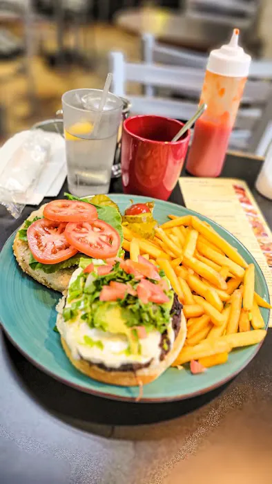 Lulu's Coffee Shop Picture 7