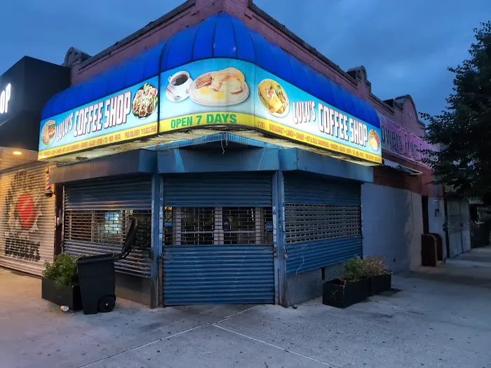 Lulu's Coffee Shop Picture 2