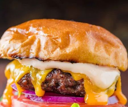 The hub deli and grill
