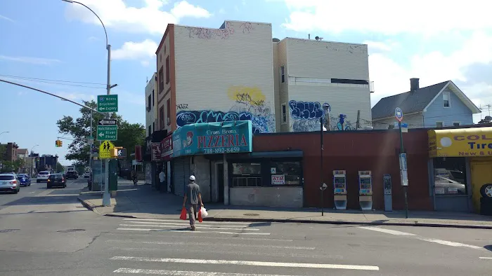 Cross Bronx Pizzeria Picture 4