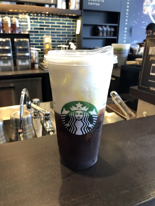 Starbucks Picture 5