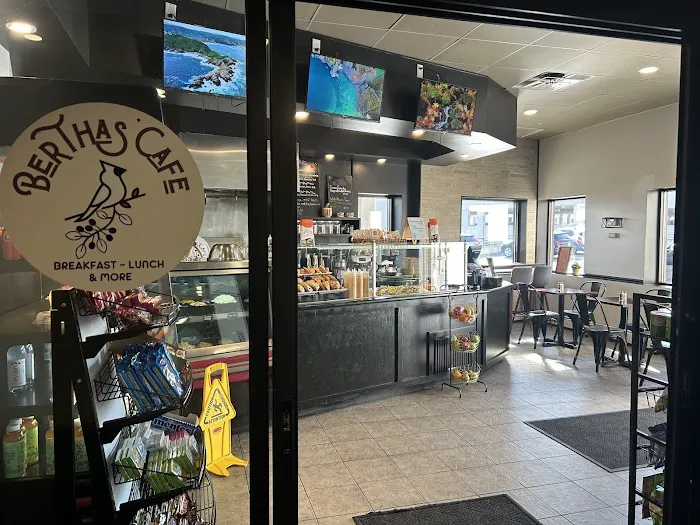 Bertha's Cafe Picture 7