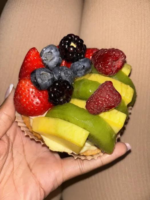 Sunday's Bakery & Juice bar Picture 3