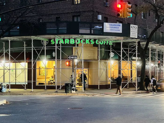 Starbucks Picture 2