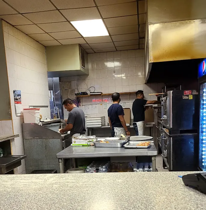 Circle Pizza Picture 10
