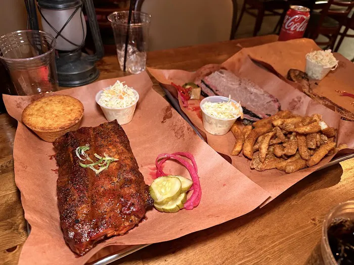 OISO BBQ PIT (Texas Barbecue & Seafood Boil) Picture 4