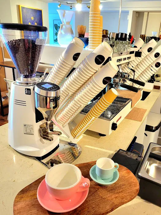 La Messina Coffee House Picture 7