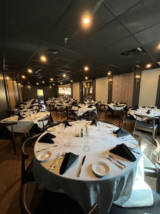 In Napoli Italian Restaurant & Banquet Hall Picture 3