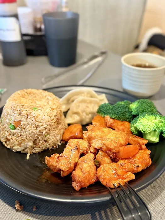 Dumpling Den Picture 3