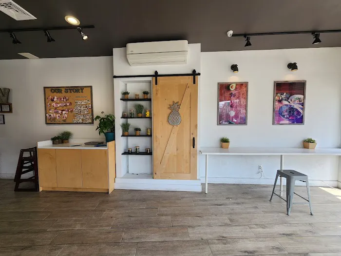 Poke Crew (Englewood) Picture 1