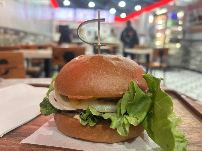 Zalim Hot Chicken & Burgers Picture 3