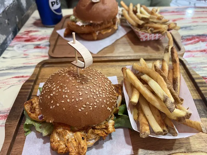 Zalim Hot Chicken & Burgers Picture 10