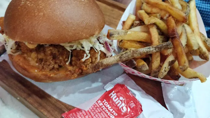 Zalim Hot Chicken & Burgers Picture 1