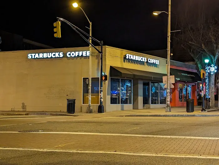 Starbucks Picture 5